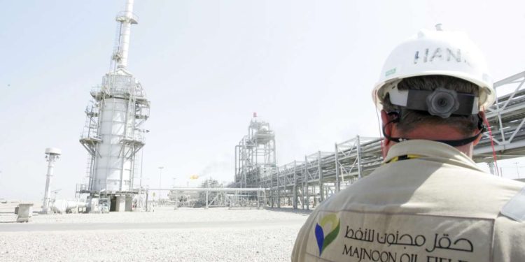 العراق يرفع حالة الطوارئ عن حقل “مجنون” النفطي