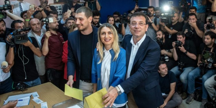 هزيمة مرشح إردوغان في الانتخابات البلدية في اسطنبول
