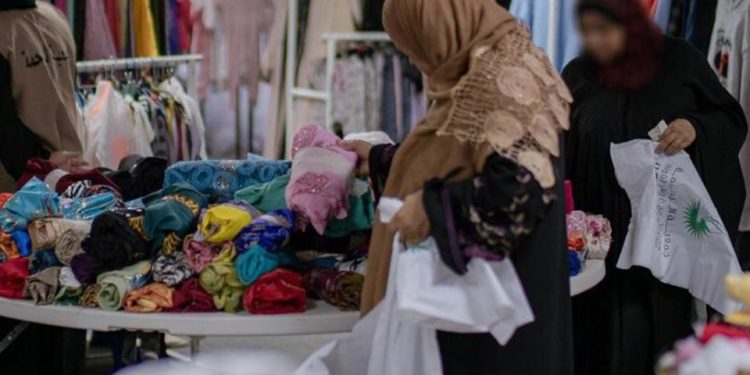 أكثر من 1500 أسرة تستفيد من معرض “كسوة وهدايا العيد”