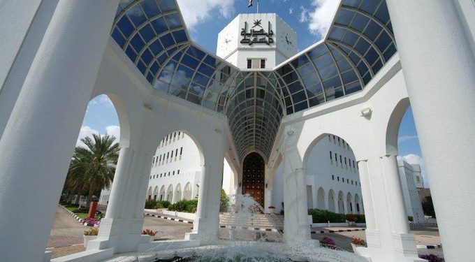 بلدية مسقط تنفذ حكمًا قضائيًا
