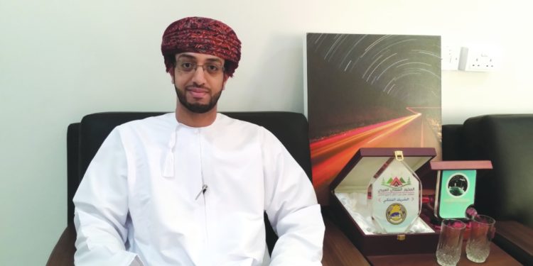 السلطنة تولي تحديد مواقيت الأشهر الهجرية عناية فائقة ومدير دائرة الشؤون الفلكية يوضح