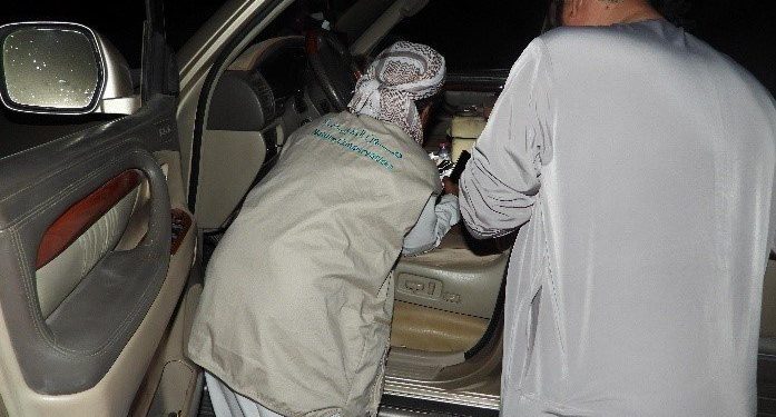 القبض على أشخاص اصطادوا 9 من طيور الحجل الرملي