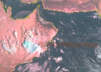 استمرارية فرص هطول الأمطار على الوسطى وظفار