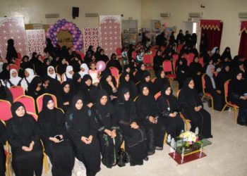 الزراعة بالظاهرة تحتفي بالمرأة العمانية