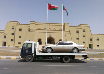 ضبط مفحط اصطدم بجسم ثابت