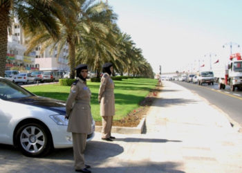 ضبط آسيويين مخالفين
