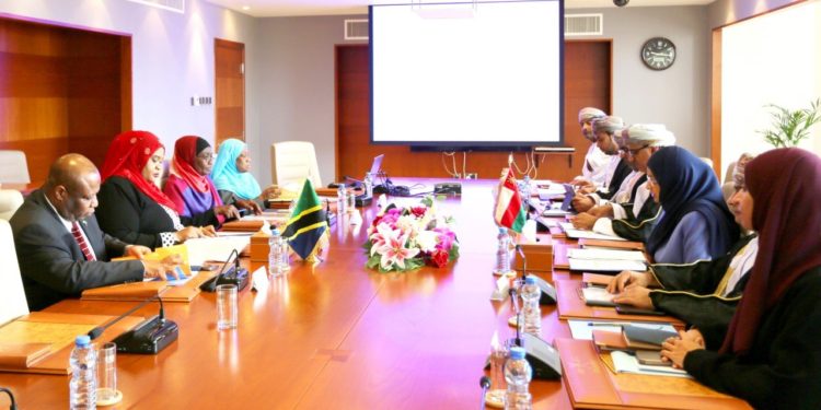عُمان وزنجبار في جلسةِ مباحثات حول التعاون بين البلدين في التعليم العالي