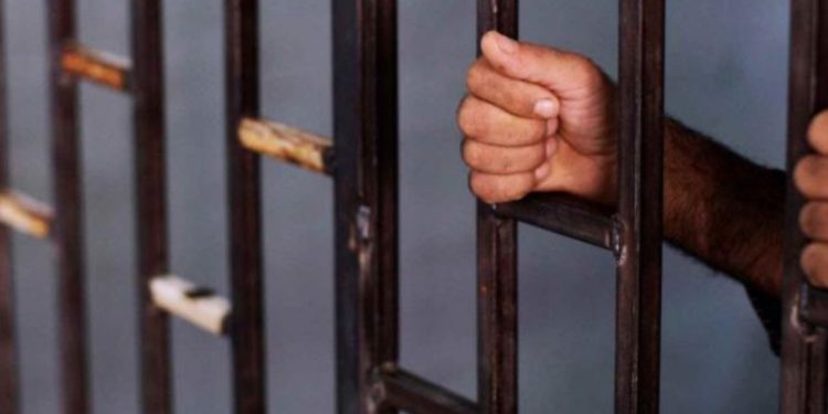القبض على عربي بتهمة السرقة