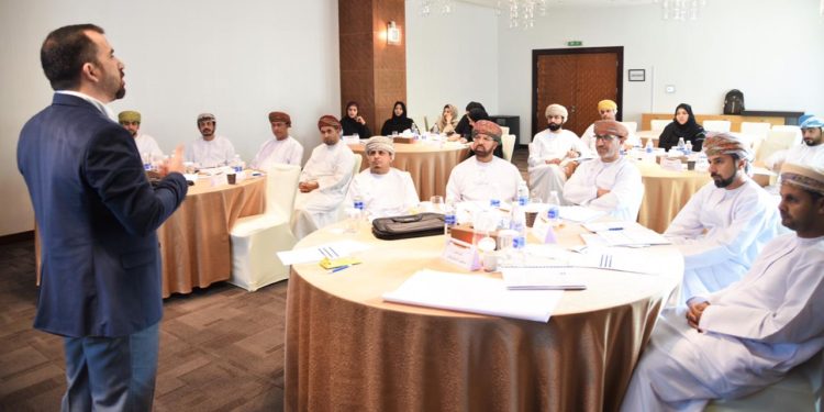 التجارة والصناعة تنظم برنامجا تدريبيا حول متطلبات المواصفة الدولية الآيزو في نظم إدارة الجودة