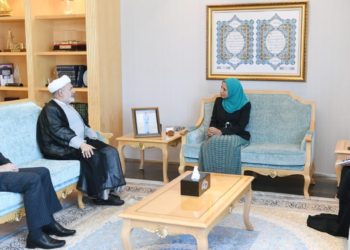 استعراض العلاقات الثنائية بين السلطنة وإيران