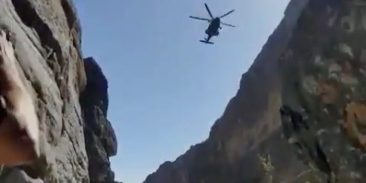 طيران الشرطة ينقذ شخص مصاب بمسفاة العبريين