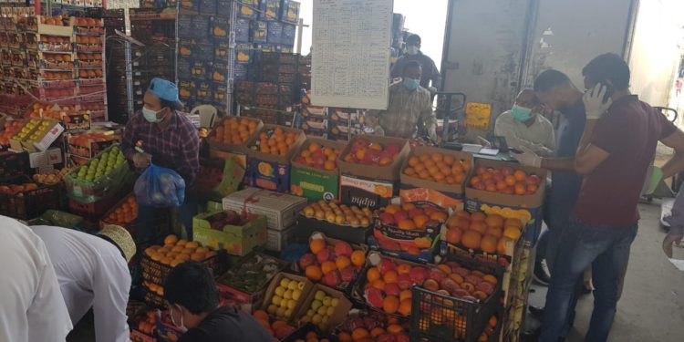 الزراعة تبذل جهودا لتوفير المنتجات الزراعية في السوق المحلي