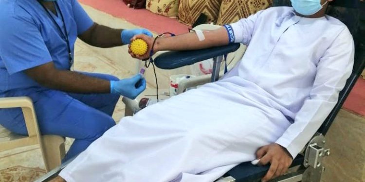 فريق عبري الخيري بالتعاون مع مستشفى عبري ينجحون في جمع 31 وحدة دم