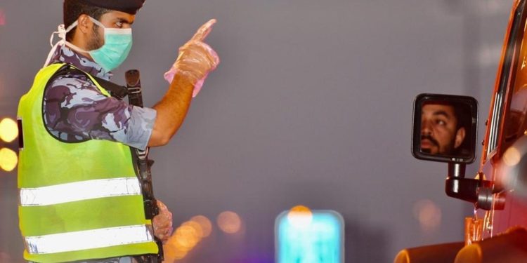بدء الإغلاق التام بين المحافظات بناء على قرارات اللجنة العليا