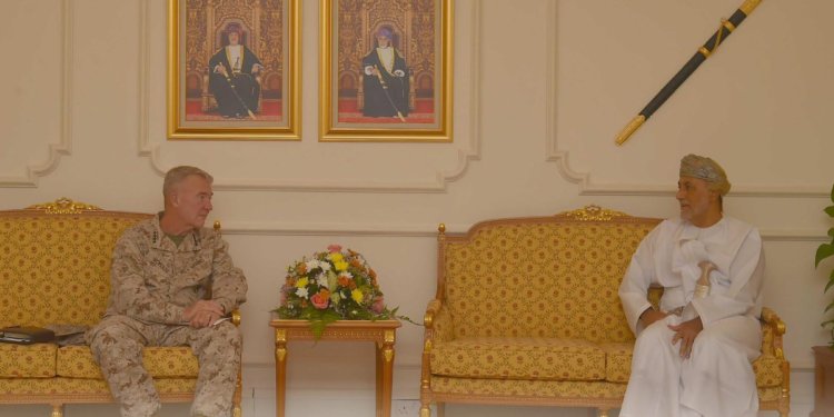 السيد شهاب يستقبل الوفد الأمريكي