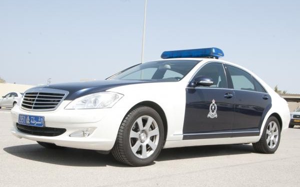 في قبضة الشرطة.. متهم بتخريب المركبات والاستيلاء على ما بداخلها