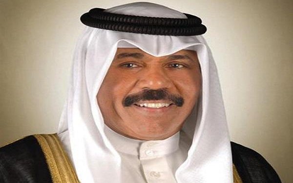 نائب أمير الكويت يتسلم أوراق اعتماد سفير السلطنة لدى بلاده