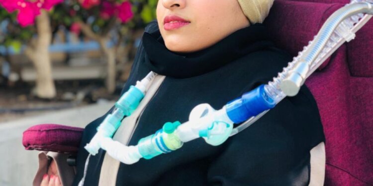 زينب الحراصية بعد تكريمها بيوم المرأة العمانية.. السيدة الجليلة تشرفني باتصال هاتفي