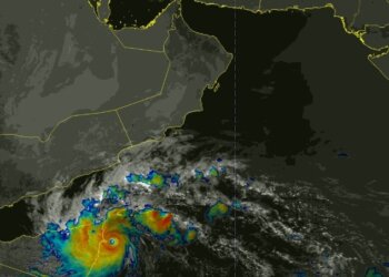 إعصار جاتي يقترب من خليج عدن