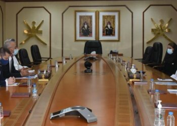 لمناقشة الفرص الاستثمارية بين البلدين.. وزير التجارة والصناعة وترويج الاستثمار يلتقي بالسفير المجري