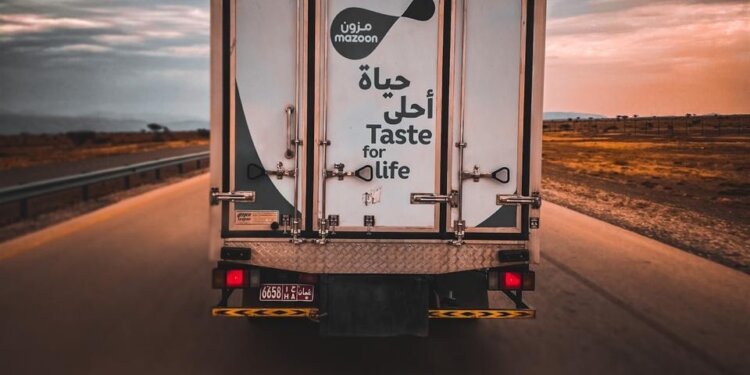“مزون للألبان”  حققت نسبة تعمين 66% في سنتها الأولى وتنتج 80 منتجًا