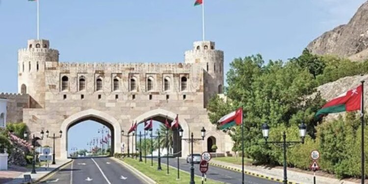 تعرف على الدول المسموح لرعاياها بدخول السلطنة بدون تأشيرة