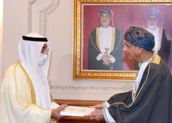 تسلمها صاحب السمو السيد فهد بن محمود.. جلالة السلطان يتلقى رسالة خطية من خادم الحرمين الشريفين