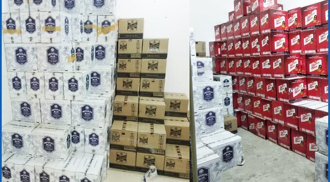 ضبط أكثر من 6400 زجاجة خمر