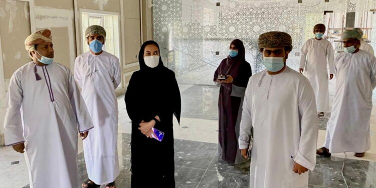 متابعةً لأوضاع القطاع السياحي.. المحروقية تقوم بزيارة ميدانية للظاهرة