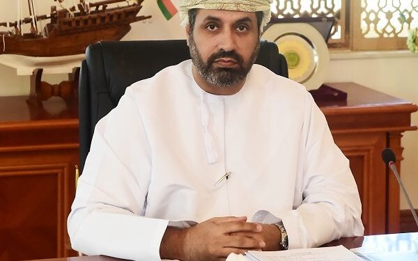 منها جميع مهن بيع المركبات.. قرار بتعمين بعض المهن والأنشطة