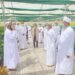 وكيل الزراعة يقوم بزيارة ميدانية لبعض المزارع التابعة للجمعية الزراعية العمانية
