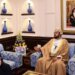 نيابة عن جلالة السلطان.. السيد أسعد بن طارق يودع السفير الأوزبكي