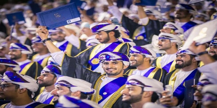 سيقتصر الحضور على الخريجين فقط .. جامعة السلطان قابوس تحتفل بتخريج الدفعة الحادية والثلاثين من طلبتها مارس المقبل