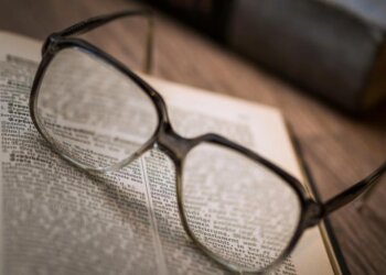 بعيدا عن التقدم في العمر.. 10 صفات يمتلكها الحكماء فقط