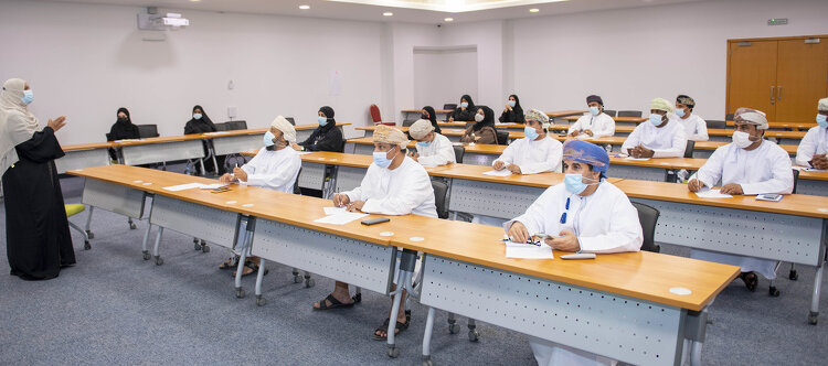 وزارة التربية تنفذ حلقة عمل تدريبية حول “إضاءات لغوية في المخاطبات الرسمية”