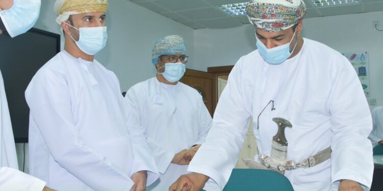 افتتاح مختبر نظم المعلومات الجغرافية بنزوى