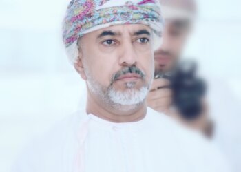مكبلون بلا قيود