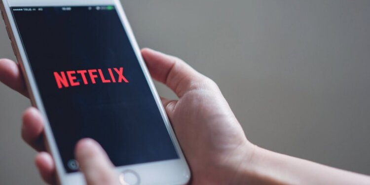 خاصية جديدة تطوّرها “نتفليكس” لمنع مستخدميها من تشارك كلمات السر