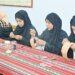 فتيات القابل.. إتقان في حرفة الفضيات