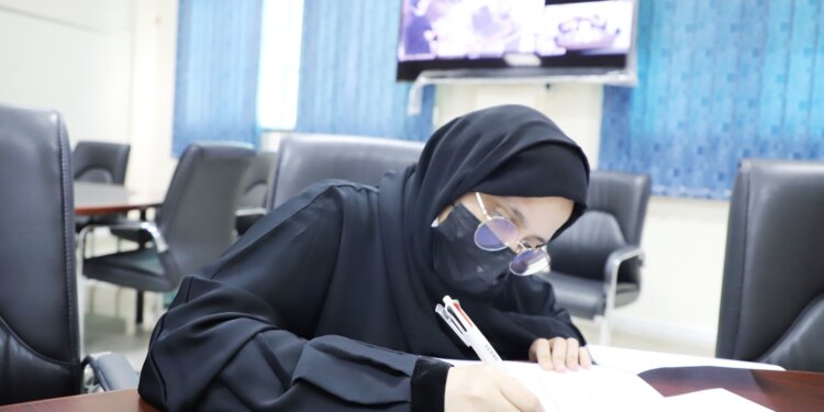 تعليمية ظفار تشارك في التصفيات قبل النهائية لمسابقة حفظ القرآن الكريم لذوي الإعاقة السمعية