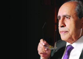 وفاة الشاعر الفلسطيني عّز الدين المناصرة