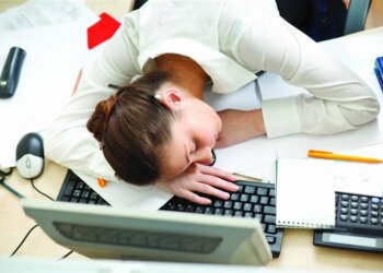 دراسة أُممية: 745 ألف حالة وفاة بسبب ساعات العمل الطويلة