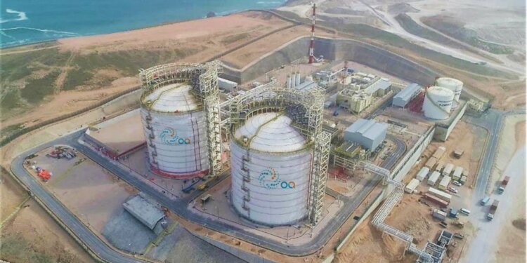بتكلفة بلغت أكثر من 800 مليون دولار.. بدء التشغيل التجريبي لمصنع أوكيو بمحافظة ظفار