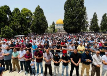 تأدية صلاة الجمعة وصلاة الغائب في المسجد الأقصى المبارك