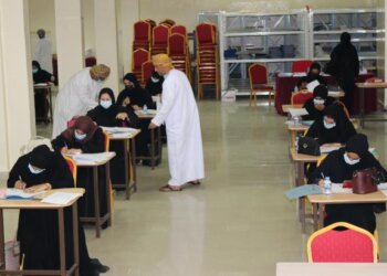 التربية والتعليم تُعلن تواصلها لإنهاء إجراءات تعيين أكثر من 2700 معلما ومعلمة