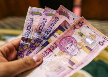 ودياً… إرجاع مبلغ 3 آلاف ريال عماني لمستهلك بالرستاق