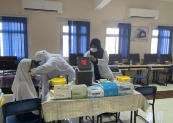 بواقع 1185 طالب وطالبة بالبريمي .. انطلاق الحملة الوطنية لتحصين طلبة دبلوم التعليم العام