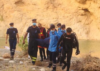 وفاة شخص غرقًا في مسقط