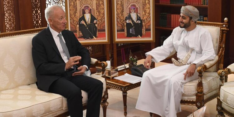 سمو السيد ذي يزن يستقبل سفير المجر