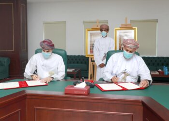 توقيع برنامج تعاون بين “إنوتك” والهيئة العامة للمناطق الاقتصادية الخاصة والمناطق الحرة في مجال البناء الحديث